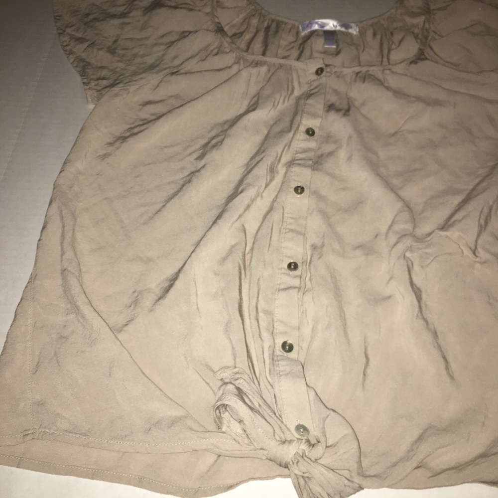 Vioblu Blouse - Picture 2 of 2